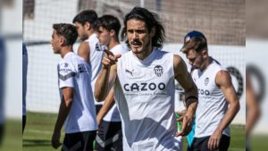 Edinson-Cavani-696x470-2