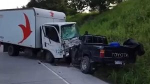 Accidente-de-transito-deja-una-persona-muerta-y-dos-heridos-en-Copan-1