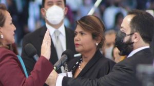 Karla Romero Xiomara Castro Luis Redondo