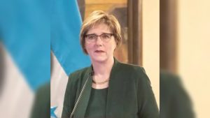 f7ecb7f8-a9d2-4b4d-a2f0-c2332eef2f44-1