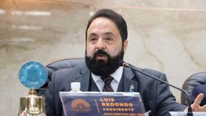 Luis-Redondo-placa-CN