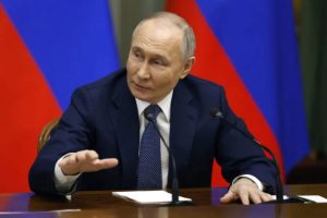 Vladimir-Putin-696x464-2