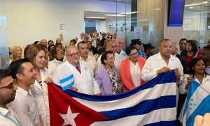 medicos-cuba-honduras-1024x618-1