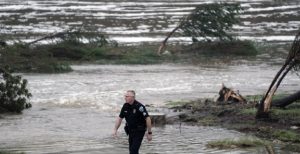 Se-elevan-a-52-las-victimas-mortales-de-las-inundaciones-en-Texas-La-Tribuna