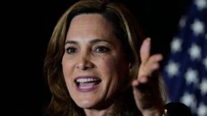 Maria-Elvira-Salazar-1-2