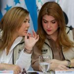 11Cossette-Lopez-y-Ana-Paola-Hall-1