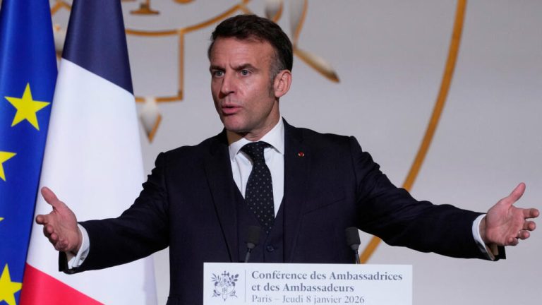 2026-01-08T120937Z-1970362197-RC2ZWIAQ0O0K-RTRMADP-3-FRANCE-DIPLOMACY-MACRON