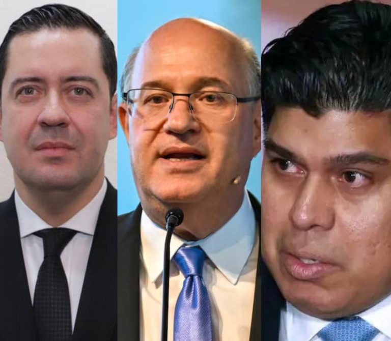 photo_4924970979386133423_y