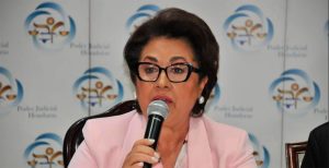 REBECA-RAQUEL-OBANDO-2