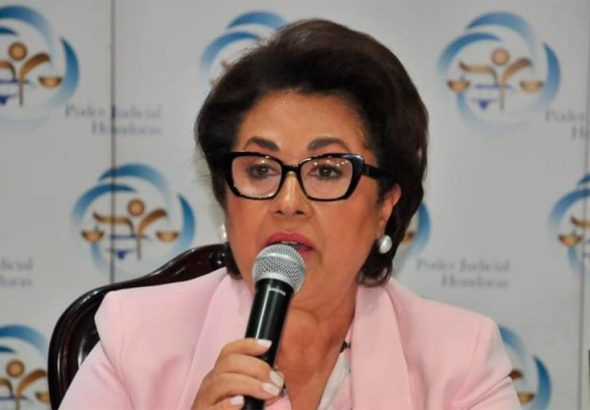 REBECA-RAQUEL-OBANDO-2