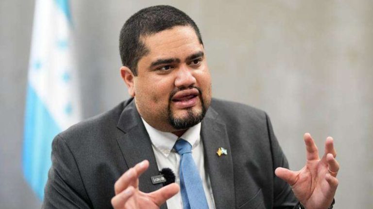 principal_jose_carlos_cardona_titular_sedesol_presidenta_xiomara_castro_destituye_checazo