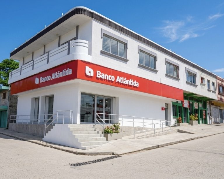 1_Foto principal_Aperura de agencia Morazán Yoro