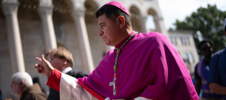 Sacerdote Evelio_0