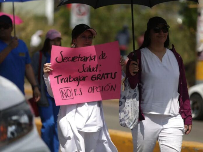 ASAMBLEA-MEDICOS--696x522