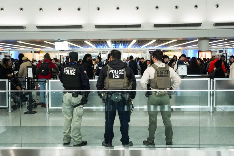 260323-ice-airport-vl-1106a-a47b0c