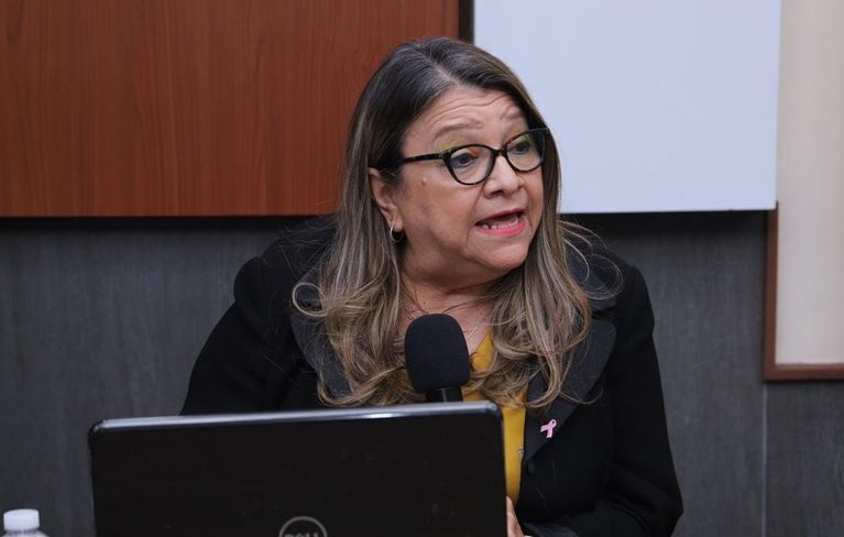 Amparo-Canales-1