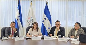 CNE-y-Comision-Legislativa-conforman-mesa-tecnica-para-reformas-electorales-3